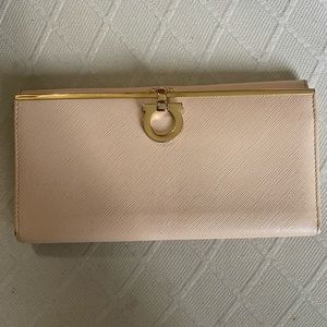 Salvatore Ferragamo long wallet gold/pink